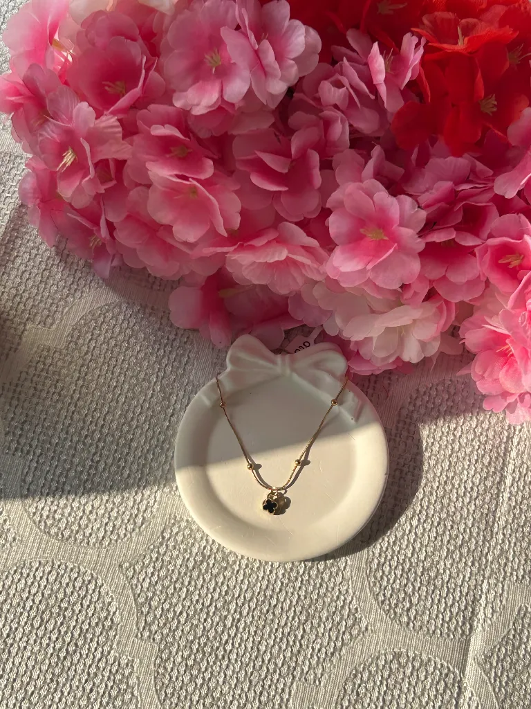 Petite Clover Chain(1).webp